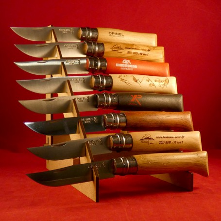 Présentoir en médium pour 8 couteaux de collection