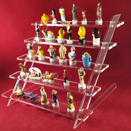 Plexiglas staircase display for small objects