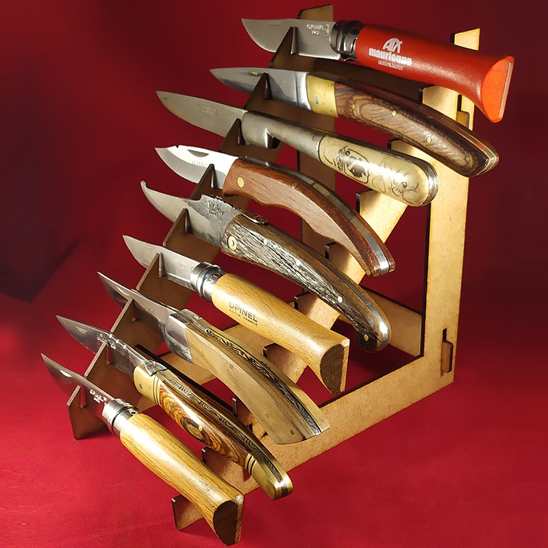 Présentoir en médium pour 9 couteaux de collection