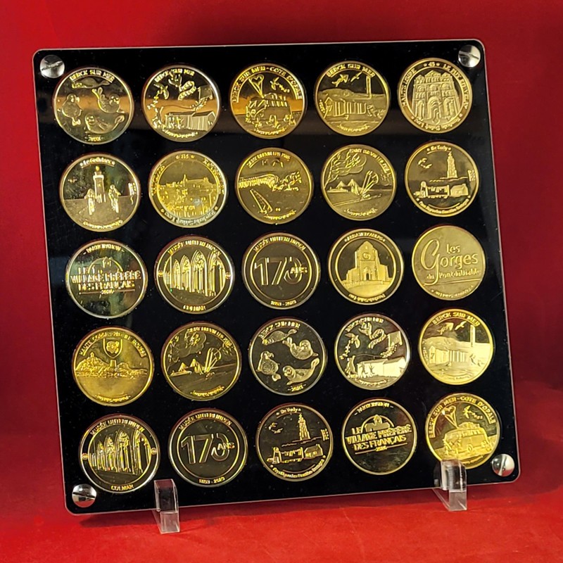 MEDAILLE SOUVENIR DE LA FOIRE DE PARIS de 1954. - FR