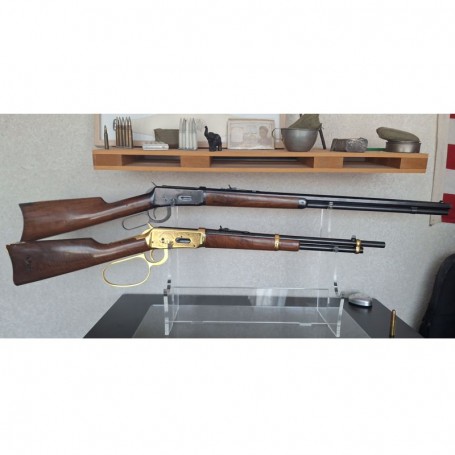 copy of Plexiglas display for long gun